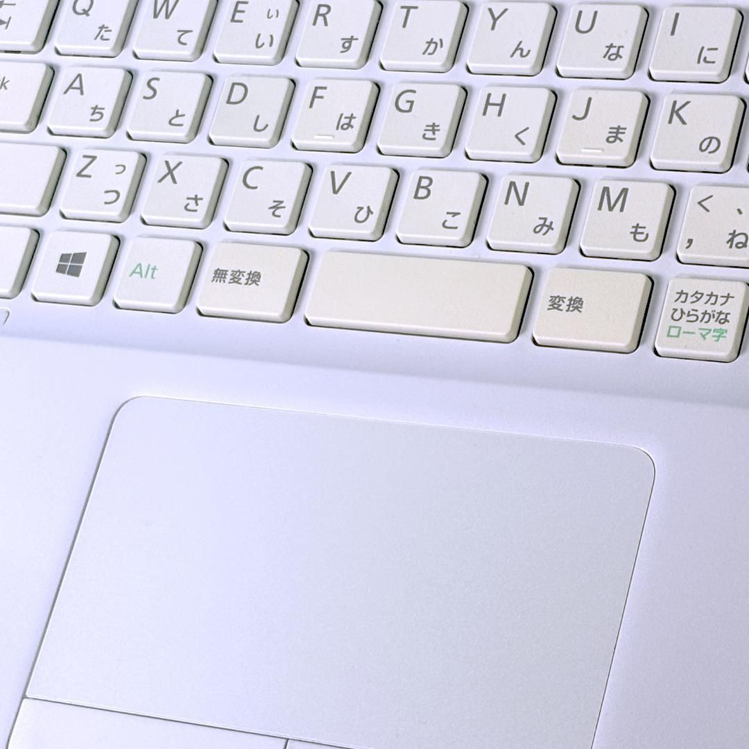 美品☆Corei7・8GB・SSD512GB・Windows11・ホワイト・ノートパソコン