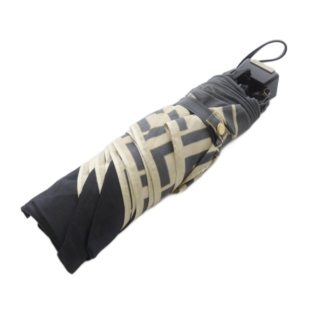 【中古】フェンディ FENDI ズッカ柄折り畳み傘 総柄 黒 ブラック ベージュ /SR ■SH ■OH レディース フェンディ ズッカ柄折り畳み傘 総柄 黒 ブラック ベージュ - メルカリ