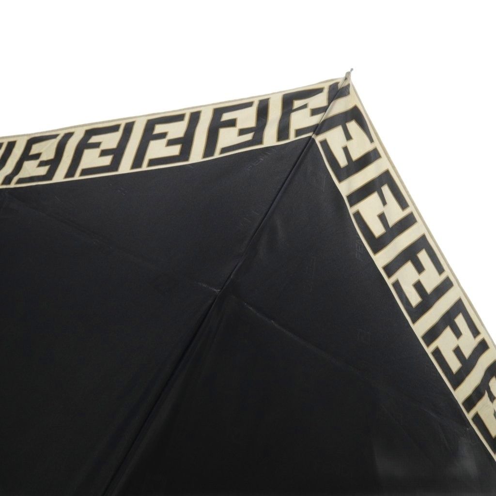 フェンディ ズッカ柄折り畳み傘 総柄 黒 ブラック ベージュ - メルカリ