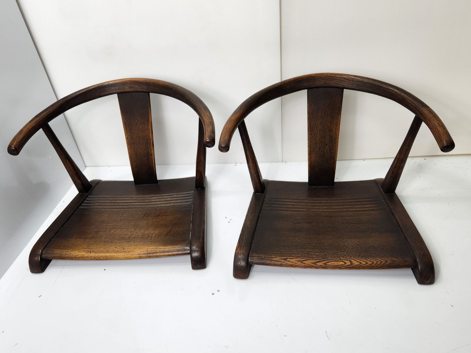 美品　飛騨産業　JAPAN PROVINCIAL 座椅子　２脚セット　キツツキ 飛騨産業 JAPAN PROVINCIAL 座椅子 2脚セット キツツキ-【東京公式通販】
