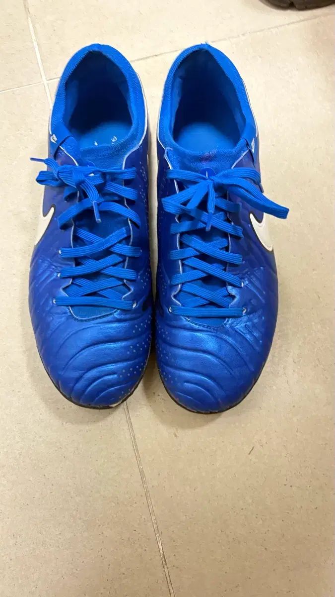 ティエンポ 10 プロ TF 270 サッカーシューズ