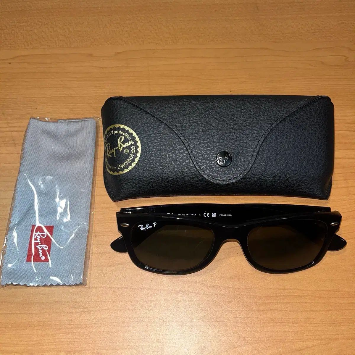 レイバン ニューウェイファーラー RB 2132 52-18