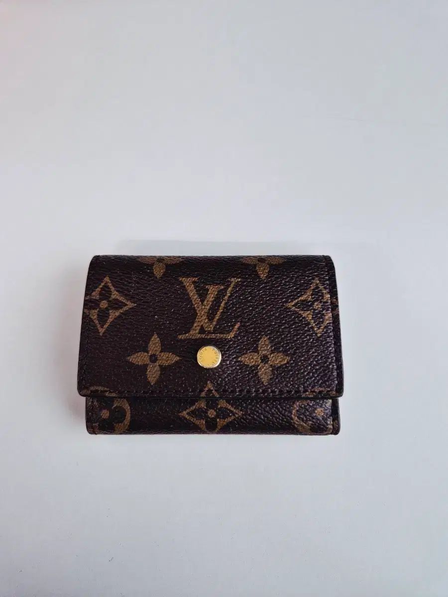 Vuitton