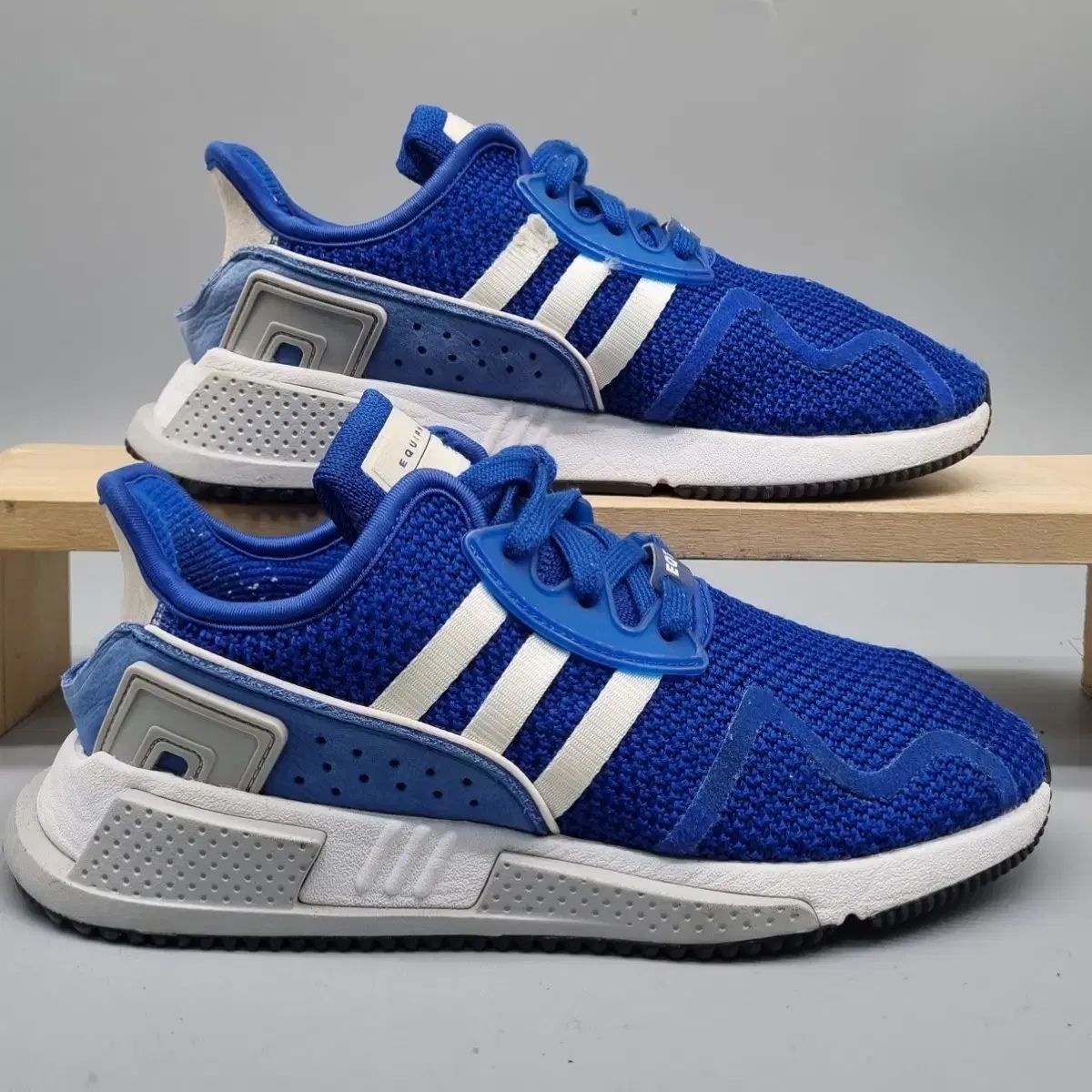 アディダス EQT クッション EQUIPMENT レディーススニーカー 23センチ