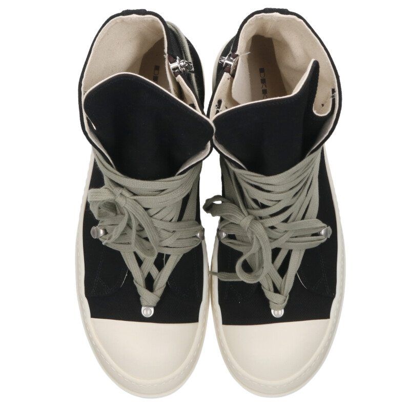 ダークシャドウ