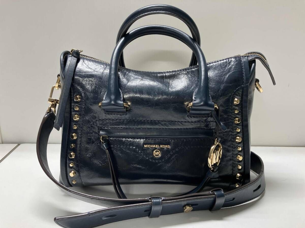 MICHAEL KORS 2 wayハンドバッグ ショルダーストラップ付 ネイビーレザー スタッズ マイケルコース