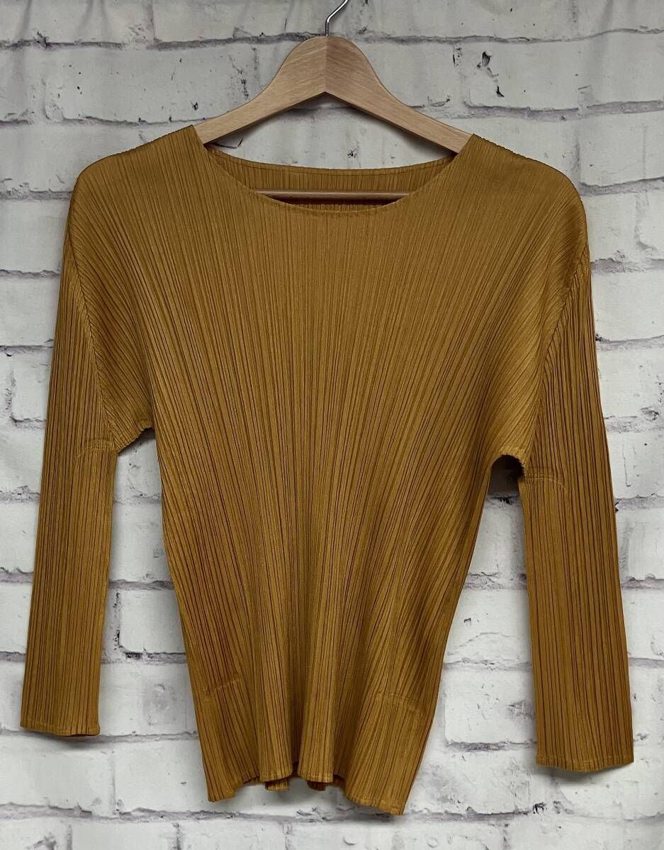 PLEATS PLEASE ISSEY MIYAKE プリーツプリーズ イッセイミヤケ 長袖カットソー サイズ3 イエロー ポリエステル 日本製 レディース 春