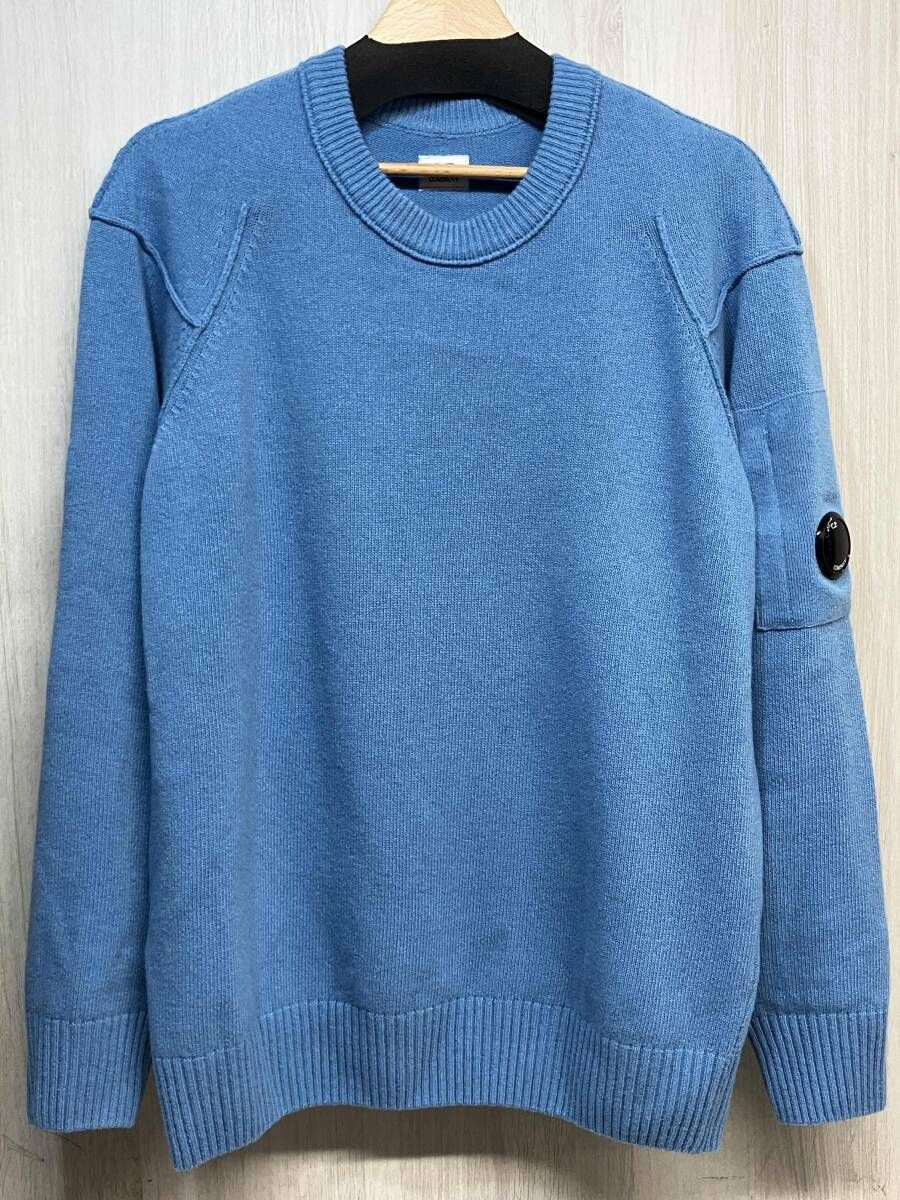 C.P.Company LAMBWOOL LENS SWEATER クルーネック レンズ ニット セーター ラムウール シーピー カンパニー ブルー メンズ M