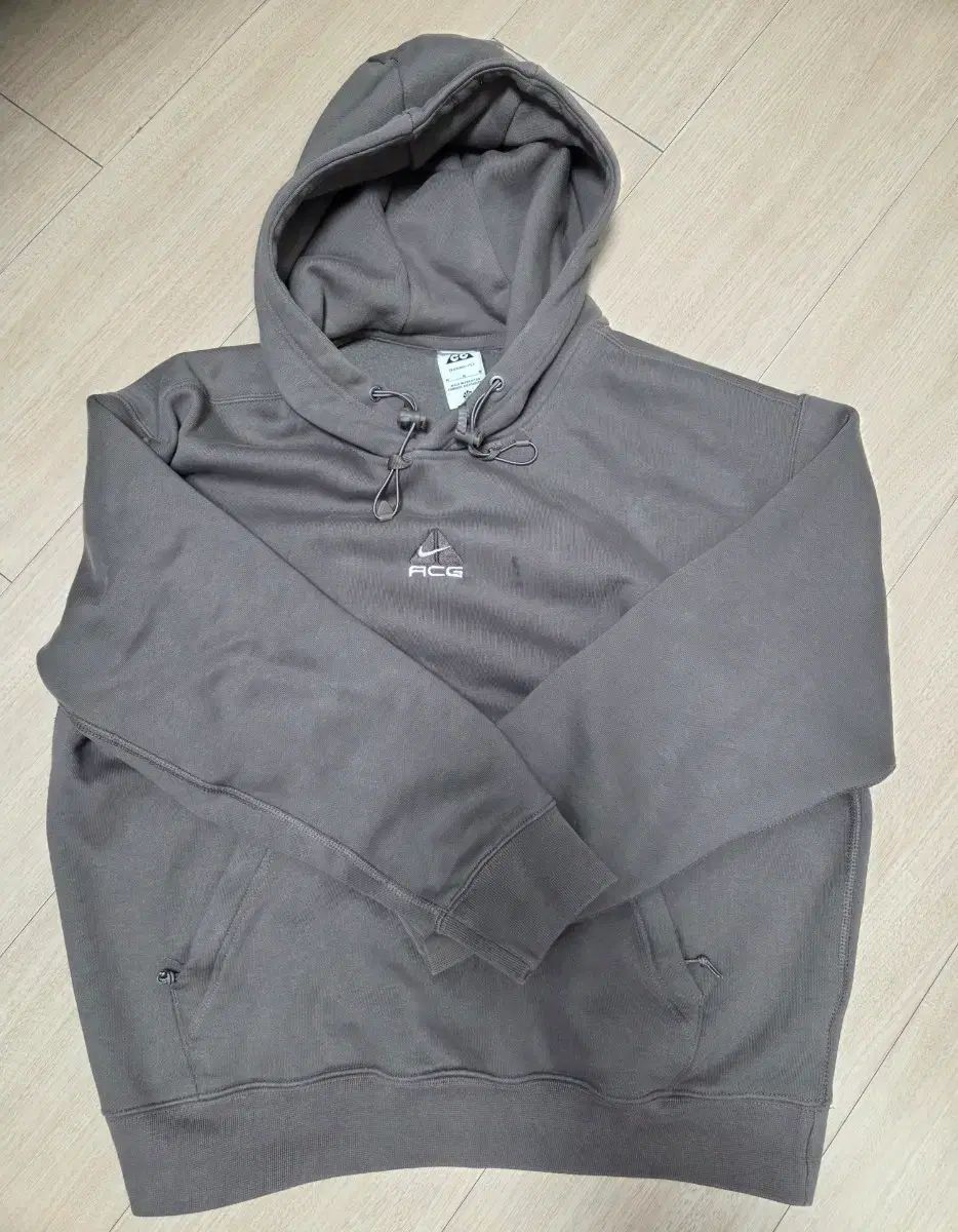 ナイキ ACG サーマ フィット プルオーバー フーディー オリーブ グレー