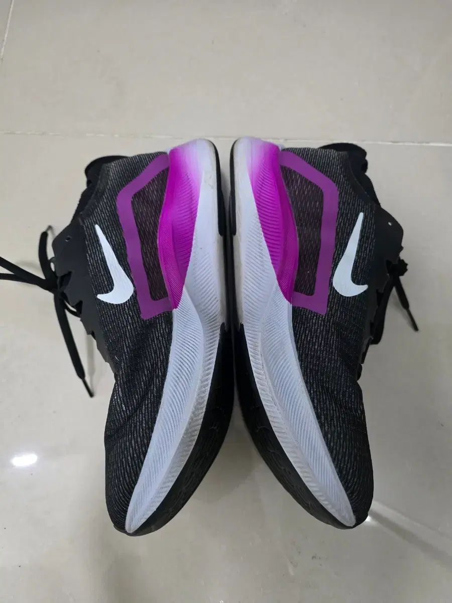 ナイキ ズームフライ 4 265 15キロ未満 着用