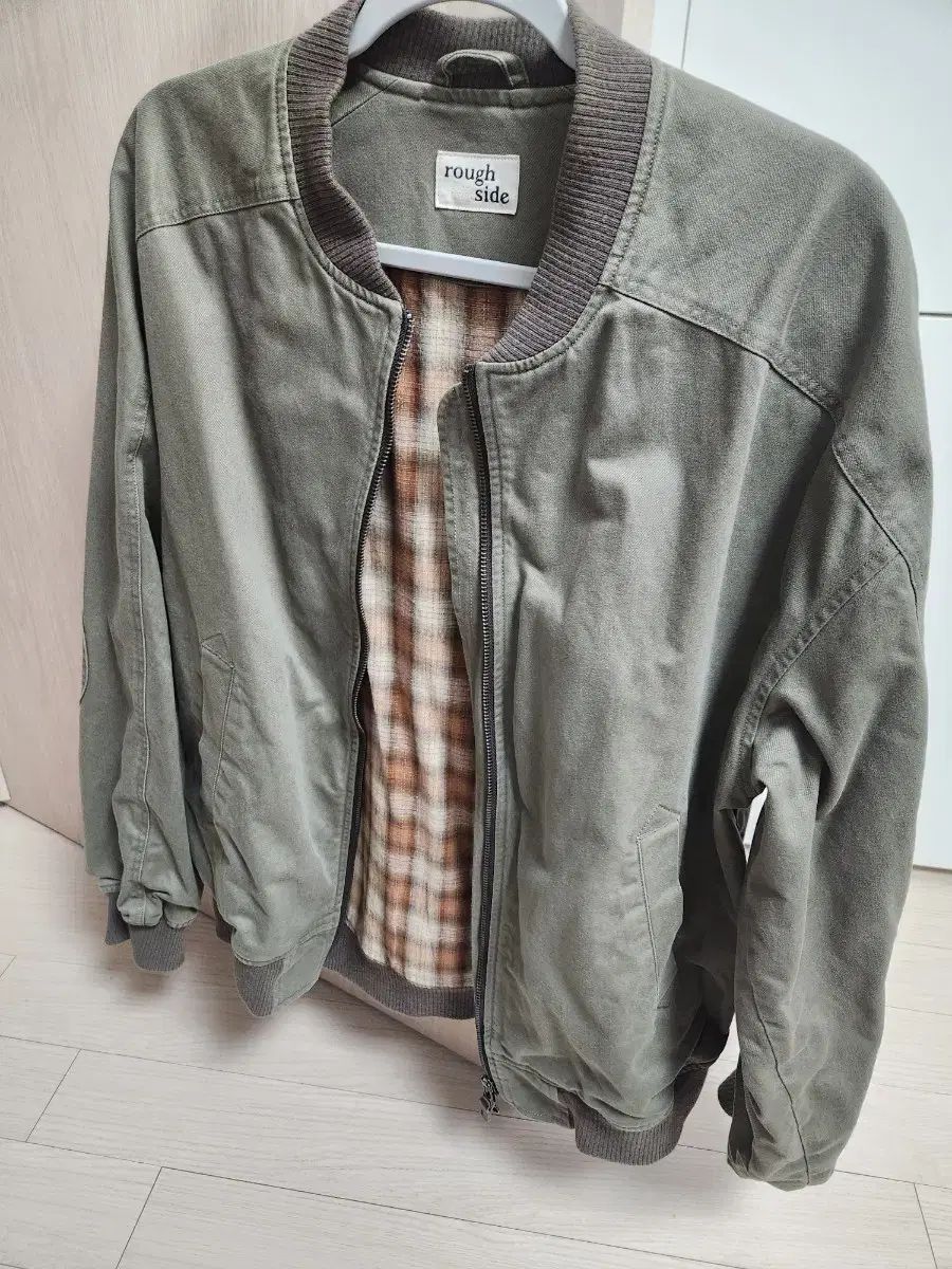 ROUGH SIDE ブルゾン ジャケット オリーブ