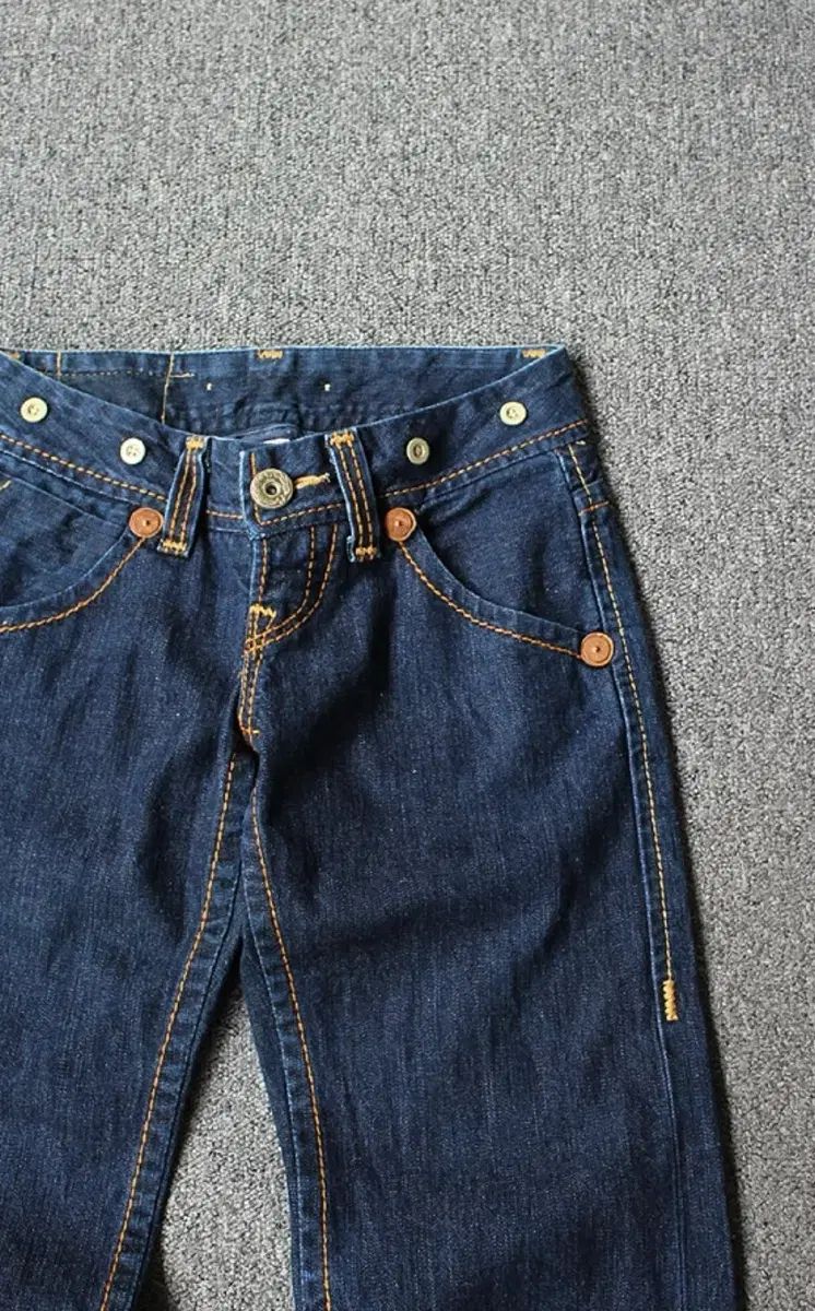 ヴィンテージ TRUE RELIGION トゥルーレリジョン ローライズ ブーツカット usa made