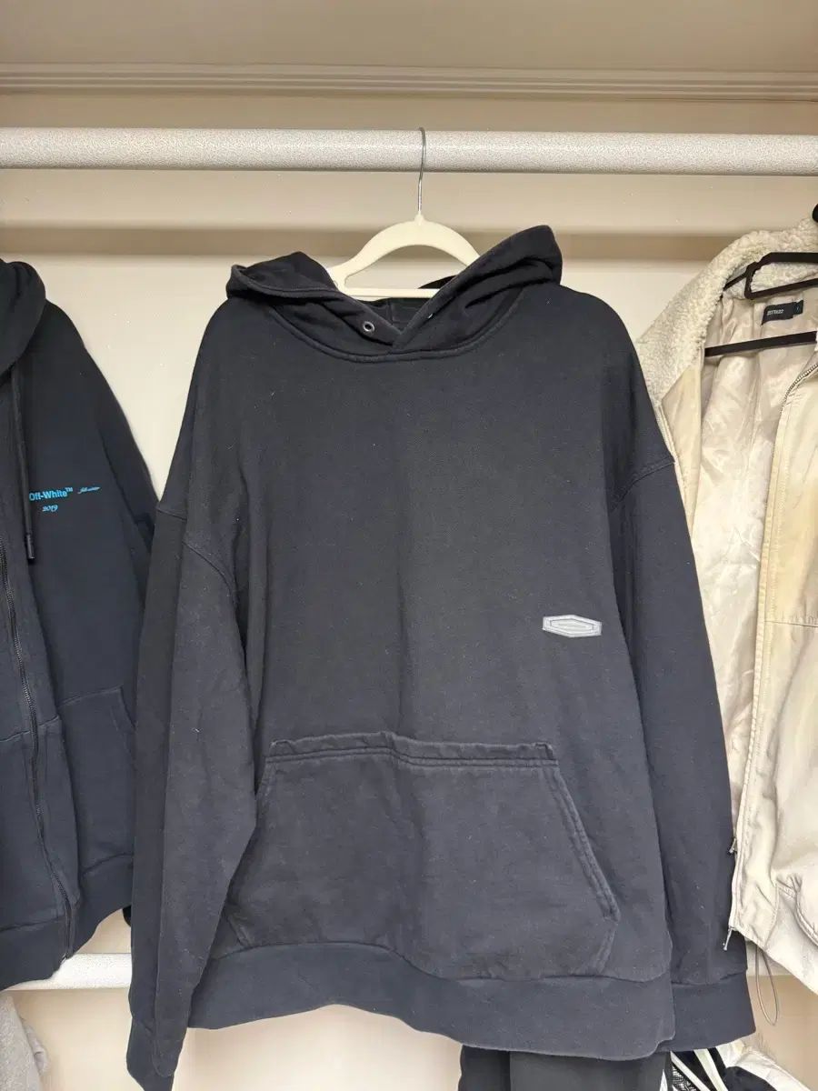 WOOYOUNGMI ウーヨンミ バックロゴ カー プリンティング フーディー