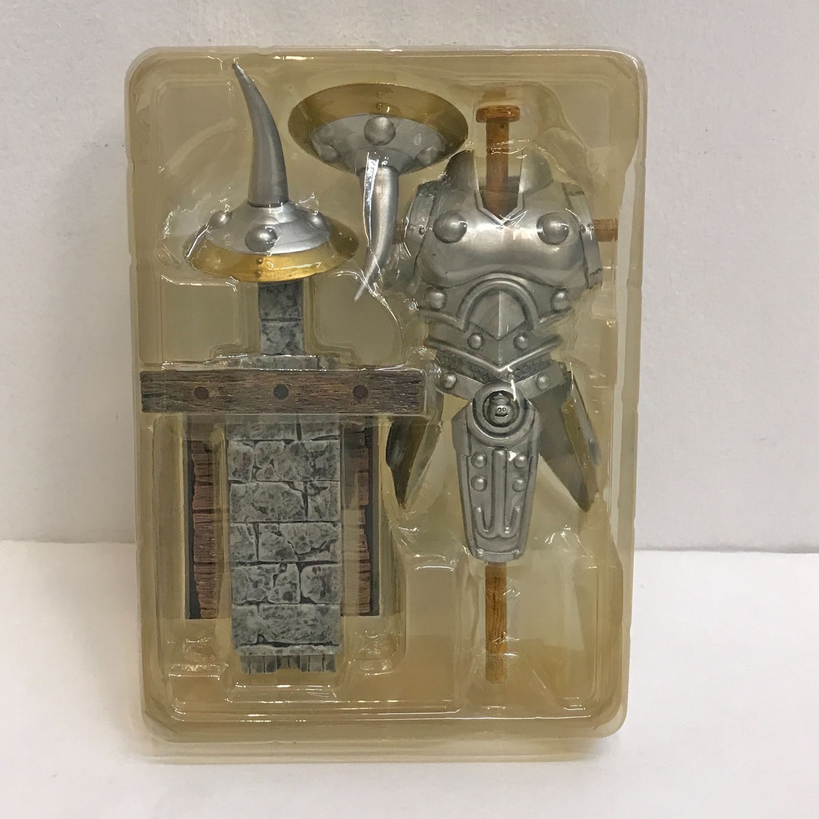 当時物！超レア希少!!ドラゴンクエスト メタル装備 広店】メタルキングのよろい ドラゴンクエスト レジェンドアイテムズ