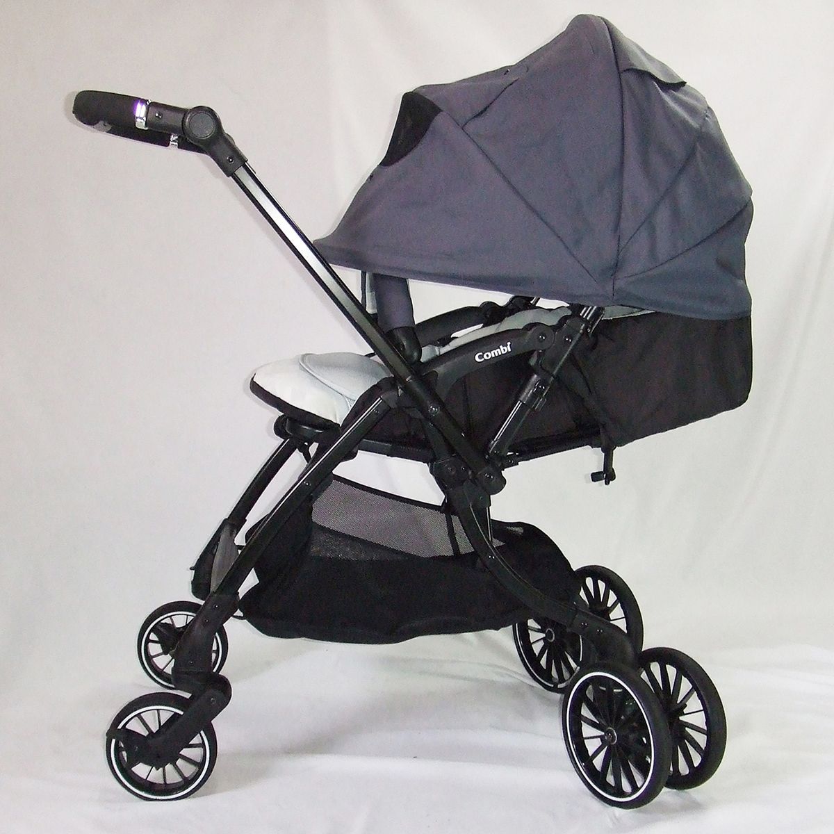  っ 厳選 ベビーカー コンビ スゴカル Switch エッグショックXL combi 1カ月から3歳 ベビーカー B 防水仕様 ベビーカー バギー 外出 移動用品