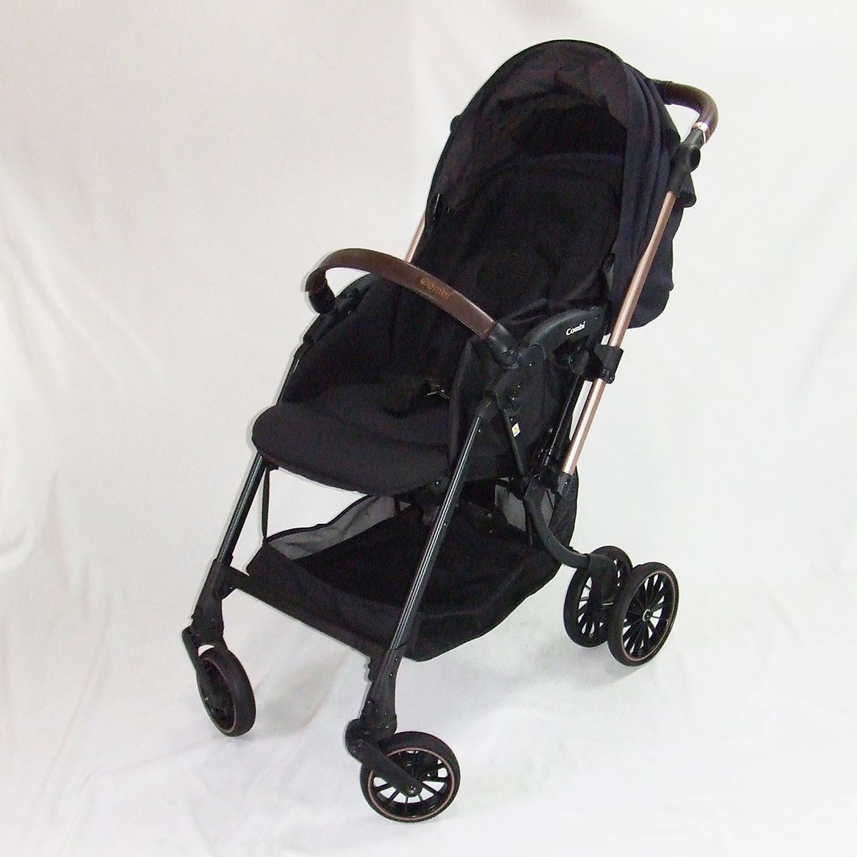  っ 厳選 ベビーカー コンビ ホワイトレーベル スゴカルSwitch plus エッグショック AQ combi ベビーカー C 一般 ワンオペ対策 ベビーカー バギー 外出 移動用品