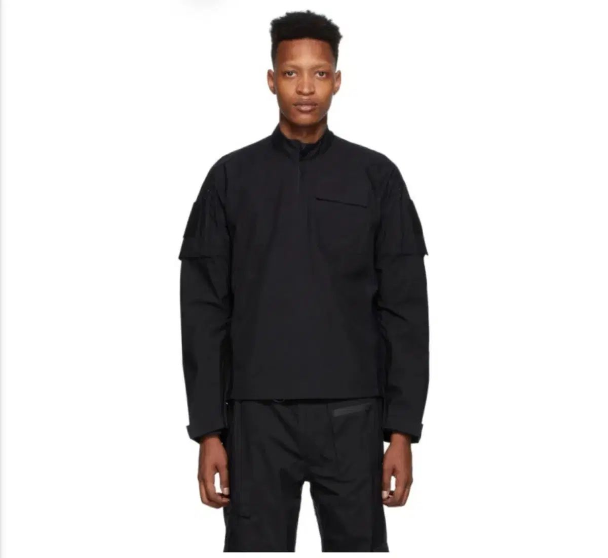 GR 10 K Black Gore-Tex Frontline Pullover