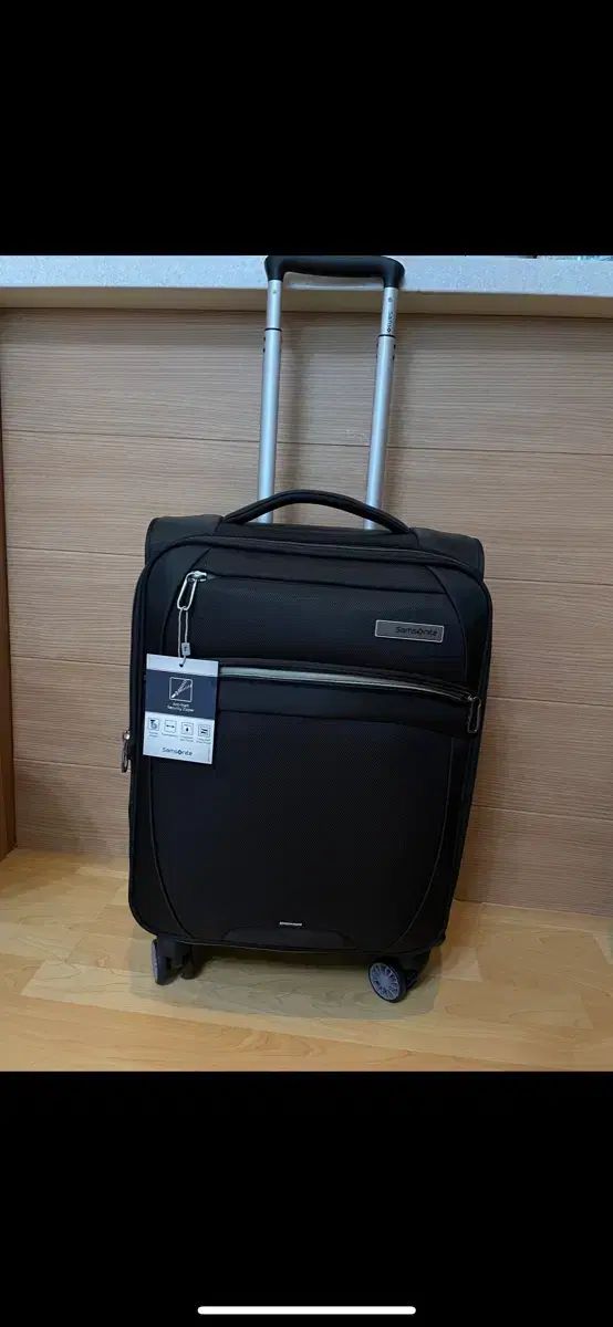 サムソナイト ZIRA キャリアー ブラック ほぼ