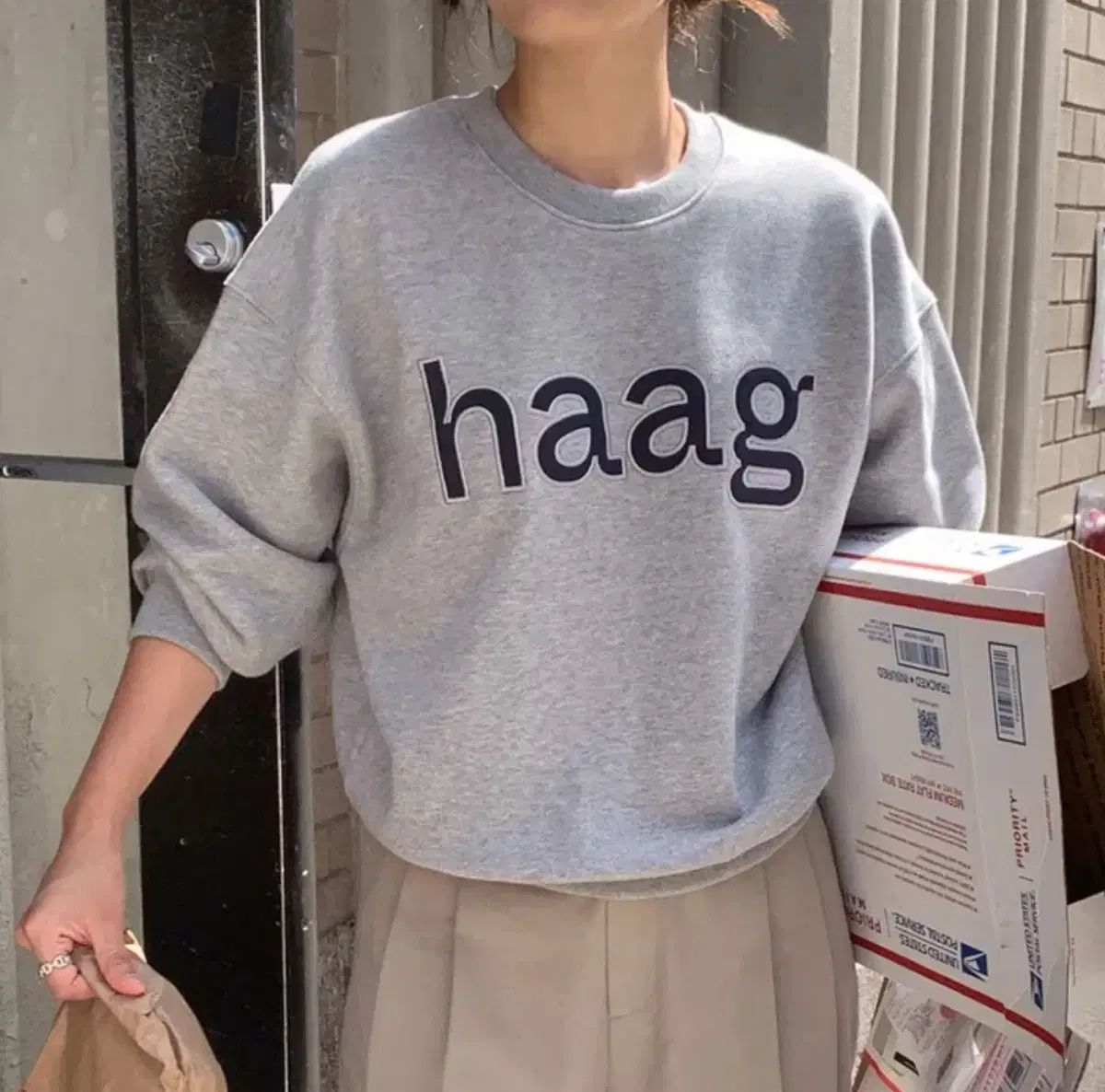 haag a Birthday スウェットシャツ マンツーマン