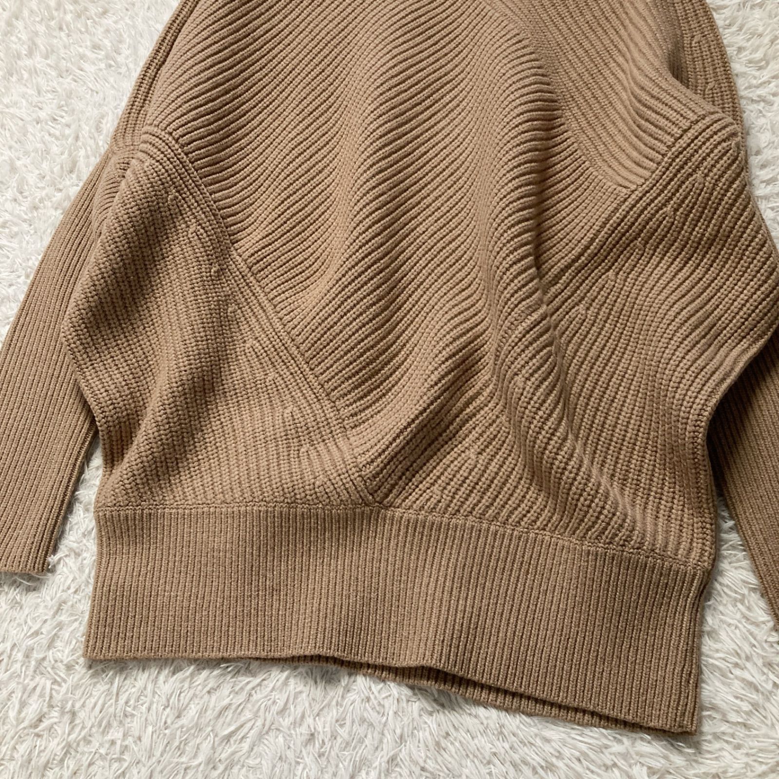 アパルトモン　Back Longタートルネックプルオーバー　ニット　キャメル タグ付き L'Appartement アパルトモン ドゥーズィエムクラス Deuxieme