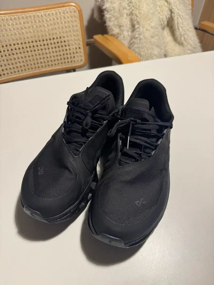  オンラニング パーフ クラウド ブラック 290 スニーカー 靴