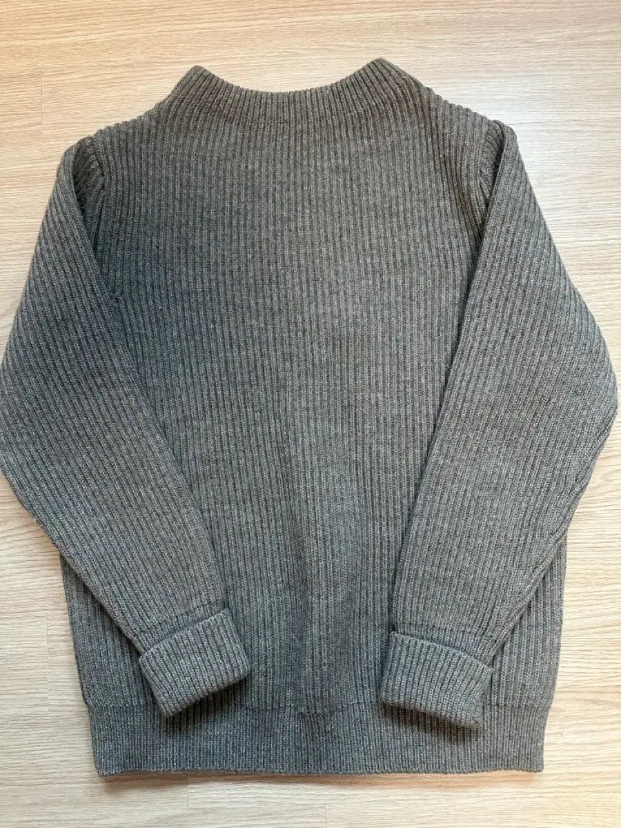 S Andersen-Andersen アンデルセン ネイビー クルーネック トープ