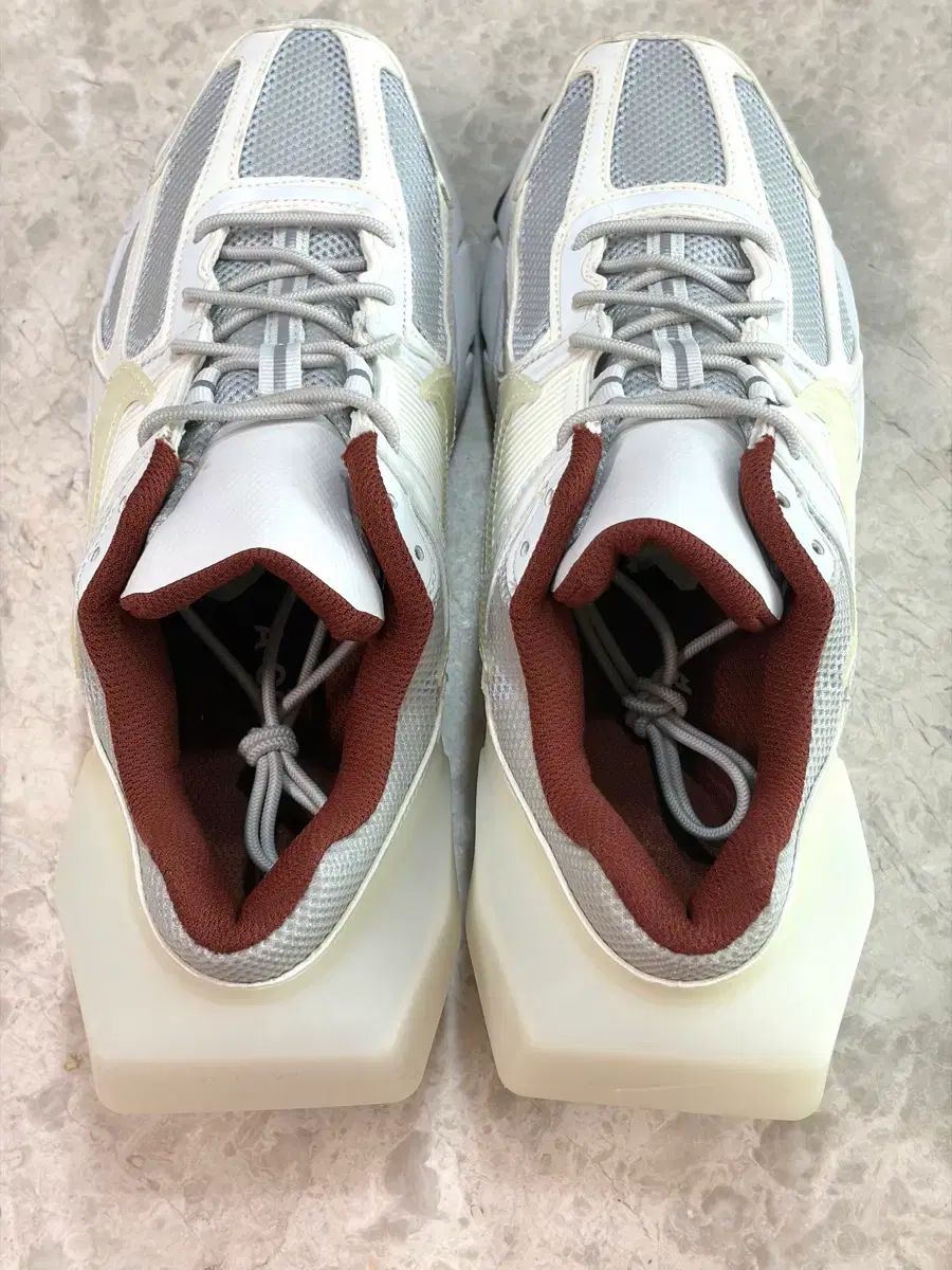  270 NIKE x A-COLD-WALL ア コールド ウォール ズーム ボメロ 5 白 スニーカー 靴