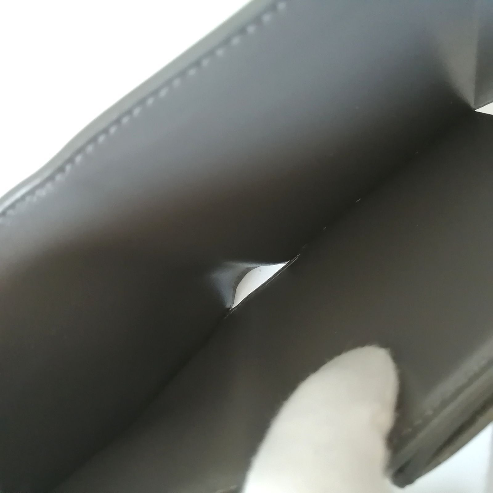 三つ折り財布 グレー
