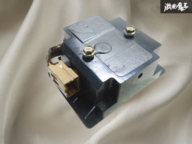 実動外し 日産 OP BOSE ボーズ Z 33 フェアレディZ 350 オーディオ アンプ AMP 単体 棚6-3-D