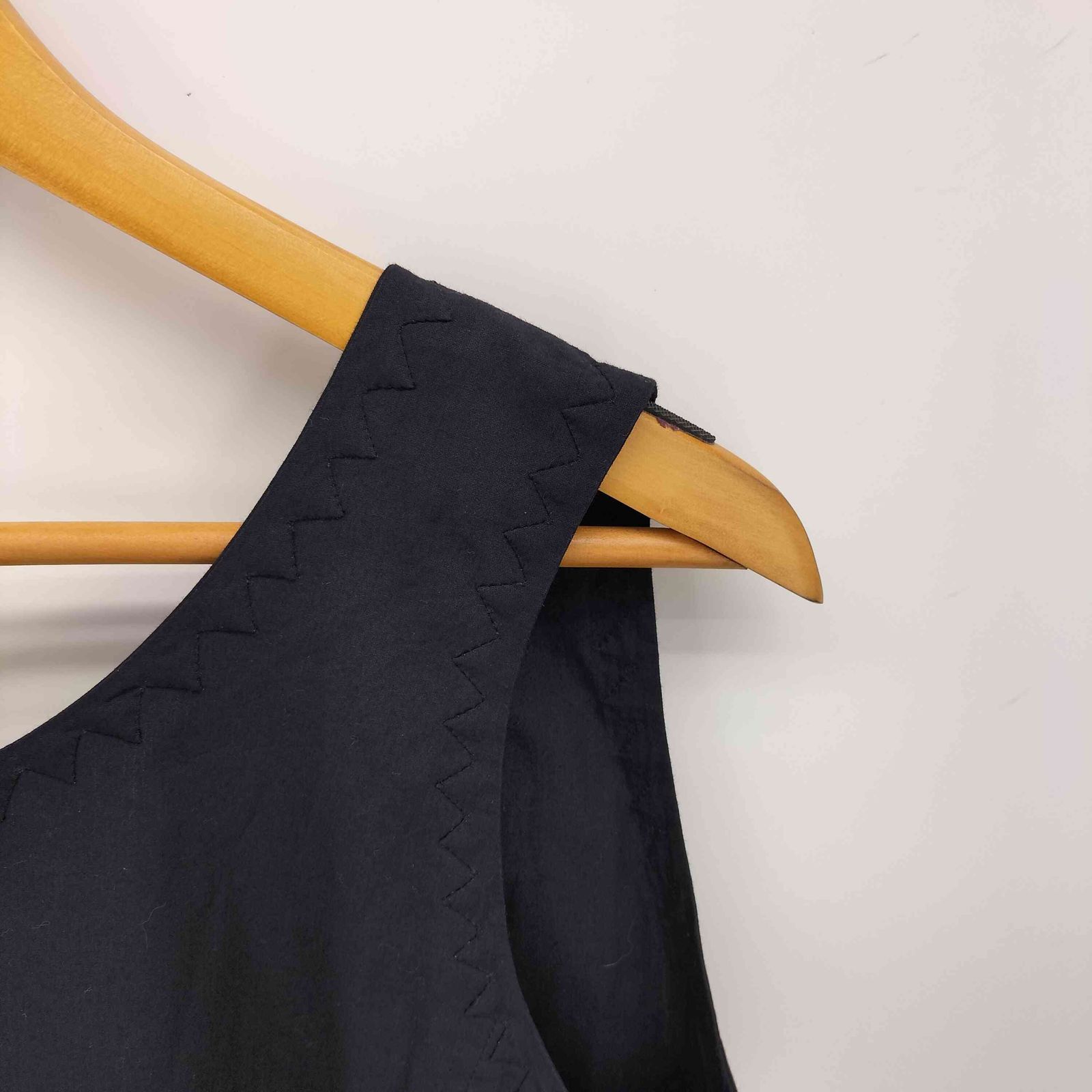 ハートイッセイミヤケ Haat ISSEY MIYAKE バックリボン ギザギザ