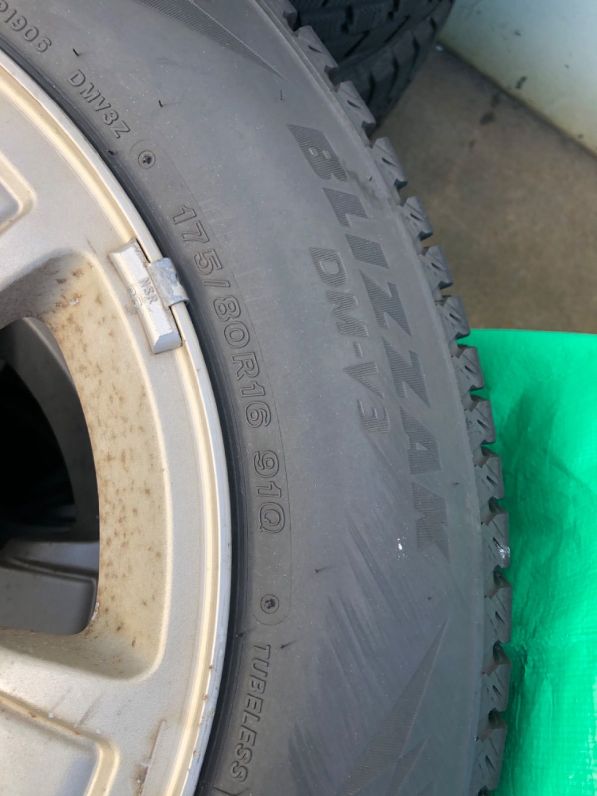 ジムニー ホイール スタッドレス4本