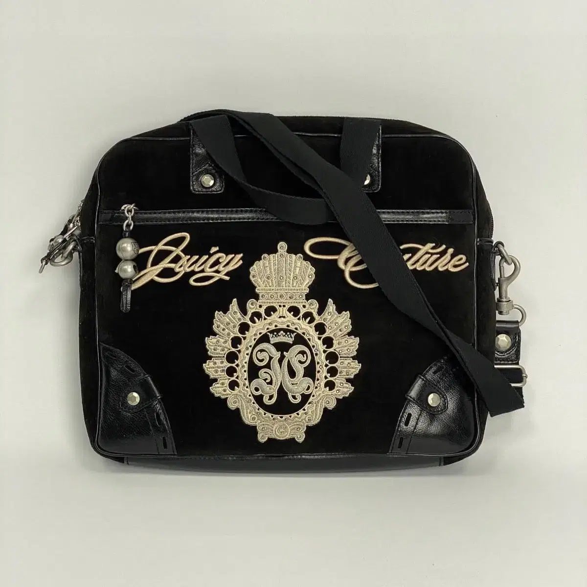 JUICY COUTURE ジューシークチュール ツアーベルベット クロスバック