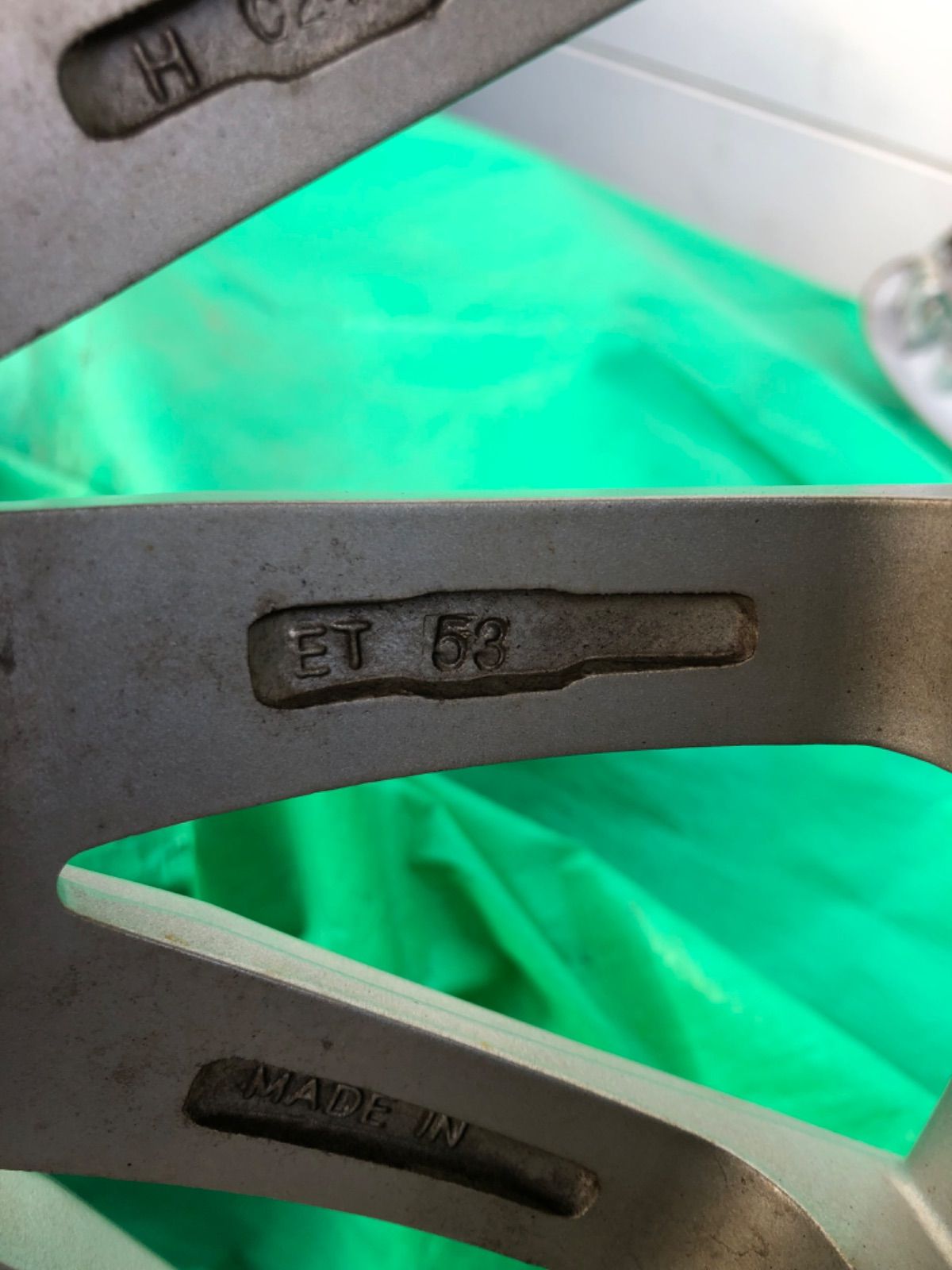 ヴィゼル外し スタッドレスバリ溝