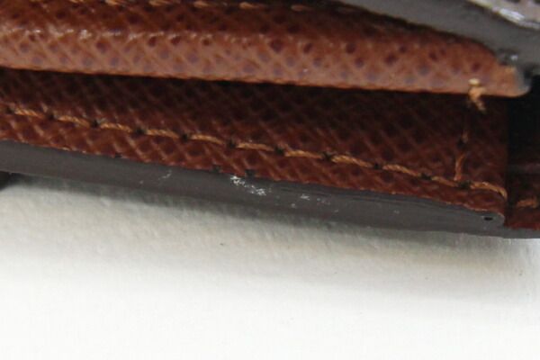 ルイヴィトン Wホック財布