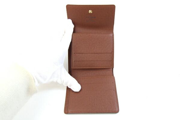 ルイヴィトン Wホック財布