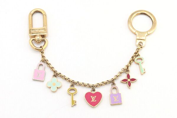 ルイヴィトン バッグチャーム ポルトクレ M 66131