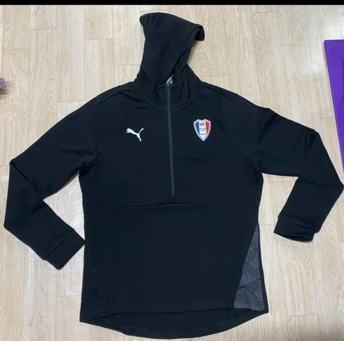 水原三星ブルーウィングス フード ハーフジップ