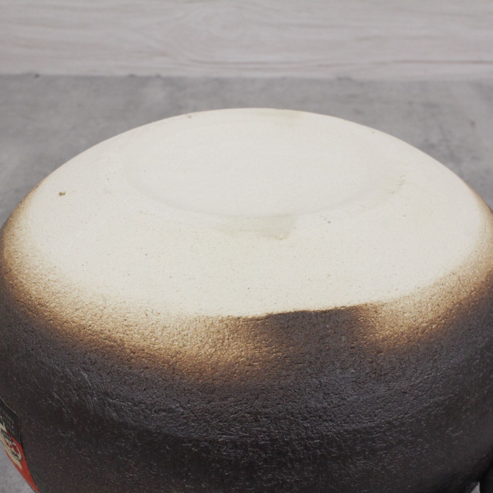  行董 石焼きいも鍋 いも丸 石焼つぼ 小石付き 伝統工芸 灰釉丸石焼きいも器 AE 0 U 46 その他 鍋 グリル