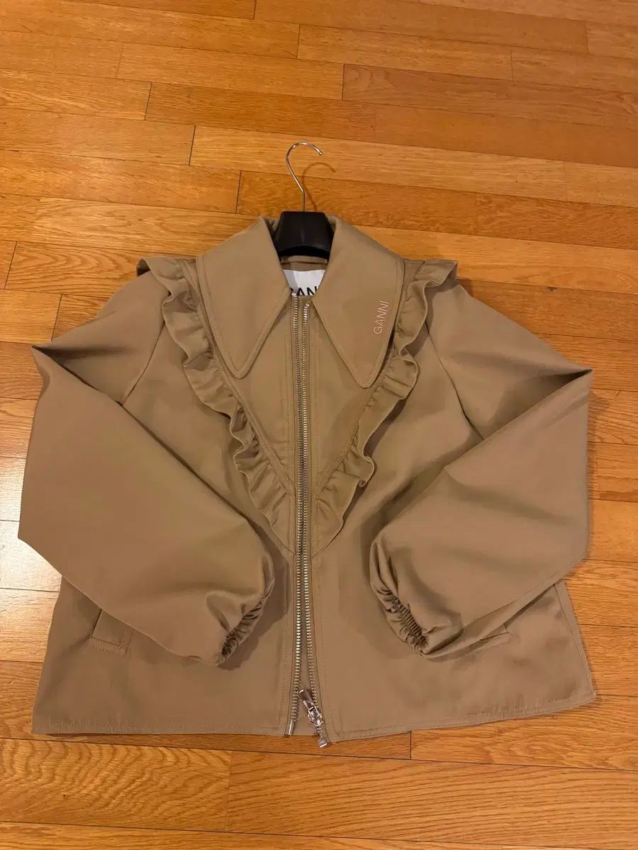 ガニー Ganni ツイル フリル ジャケット キャメル