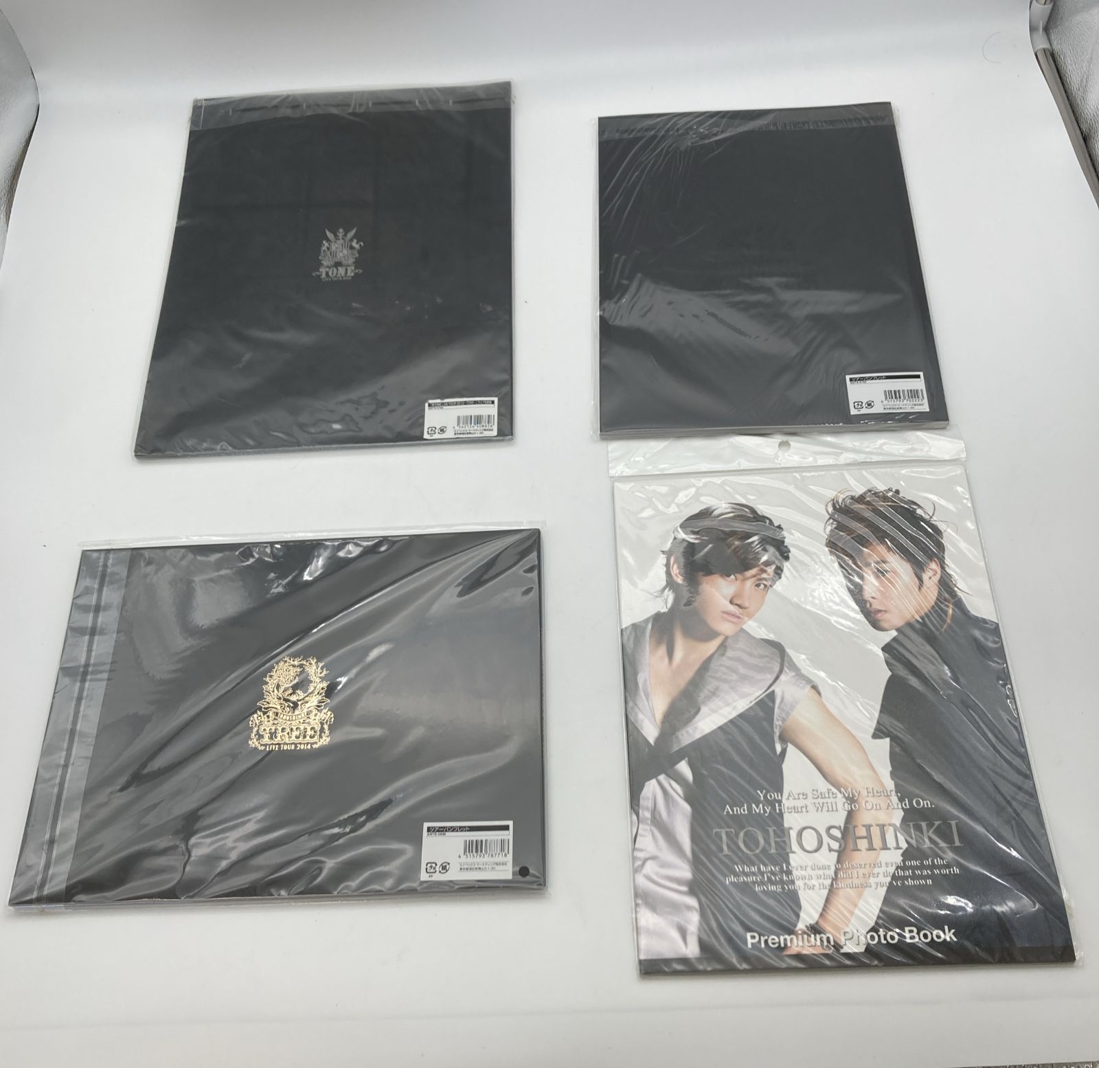 東方神起のライブ写真集他 4冊子 未開封 - メルカリ