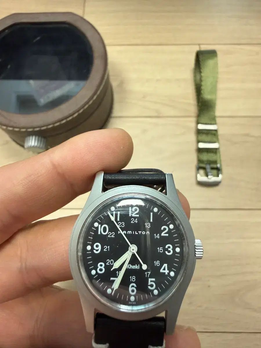 フィールドウォッチ