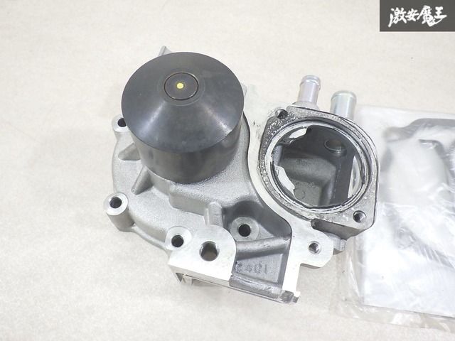 【きれい 未使用?】 純正? GC8 インプレッサ ウォーターポンプ WATER PUMP ガスケット付 単体 即納 棚5-1