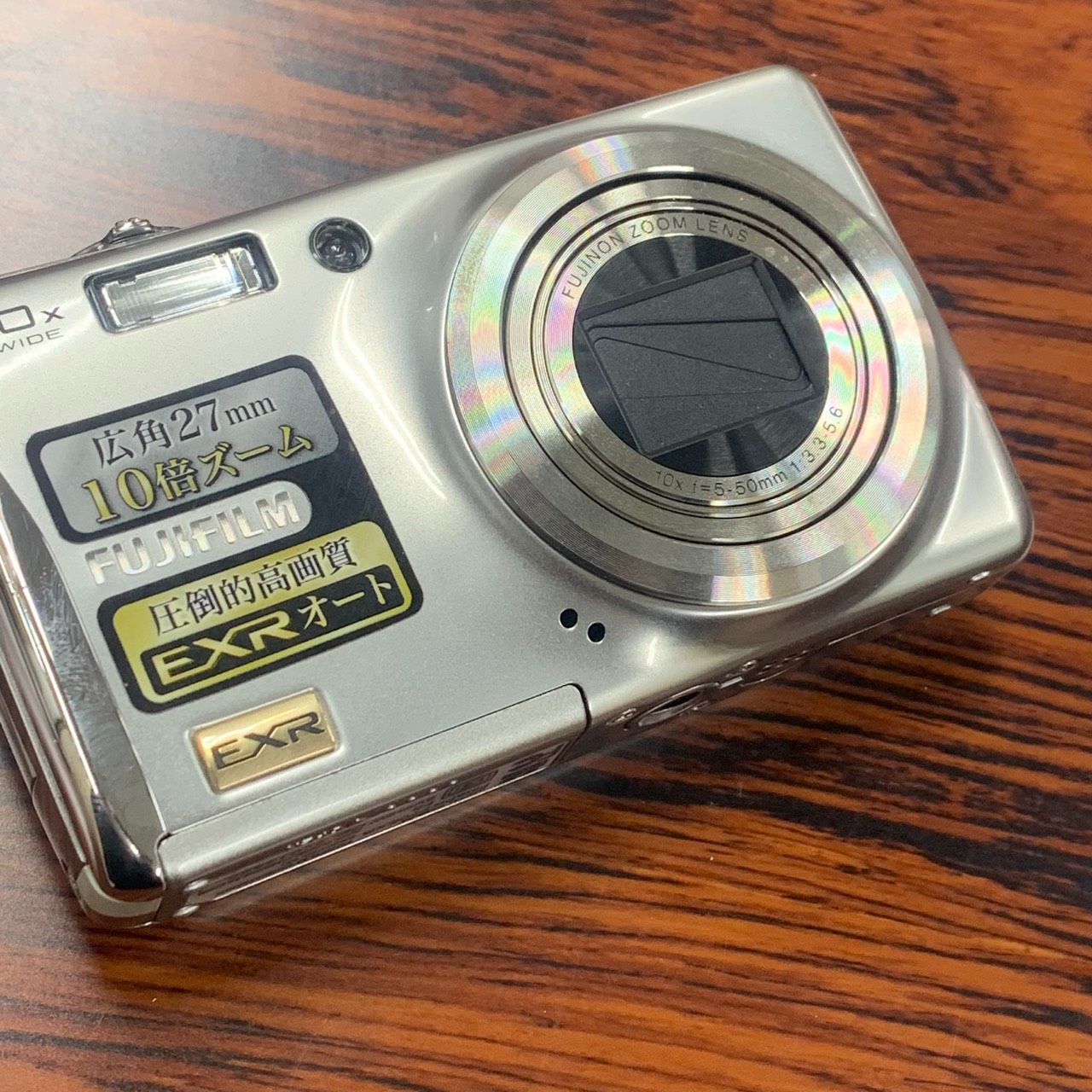 富士フイルム デジカメ FUJIFILM FinePix F70 EXR シルバー コンパクト