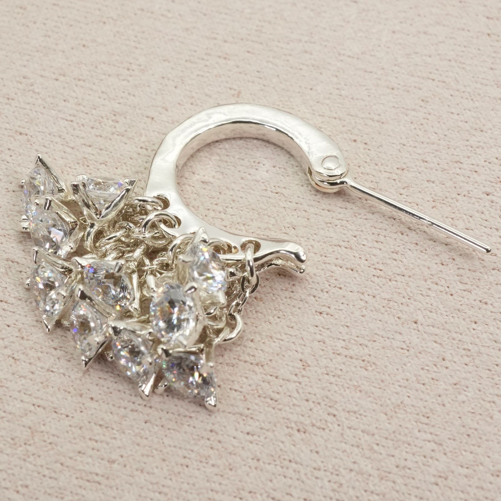 極美品 イーエム ジルコニア フープ ピアス シングル 片耳/25-2677