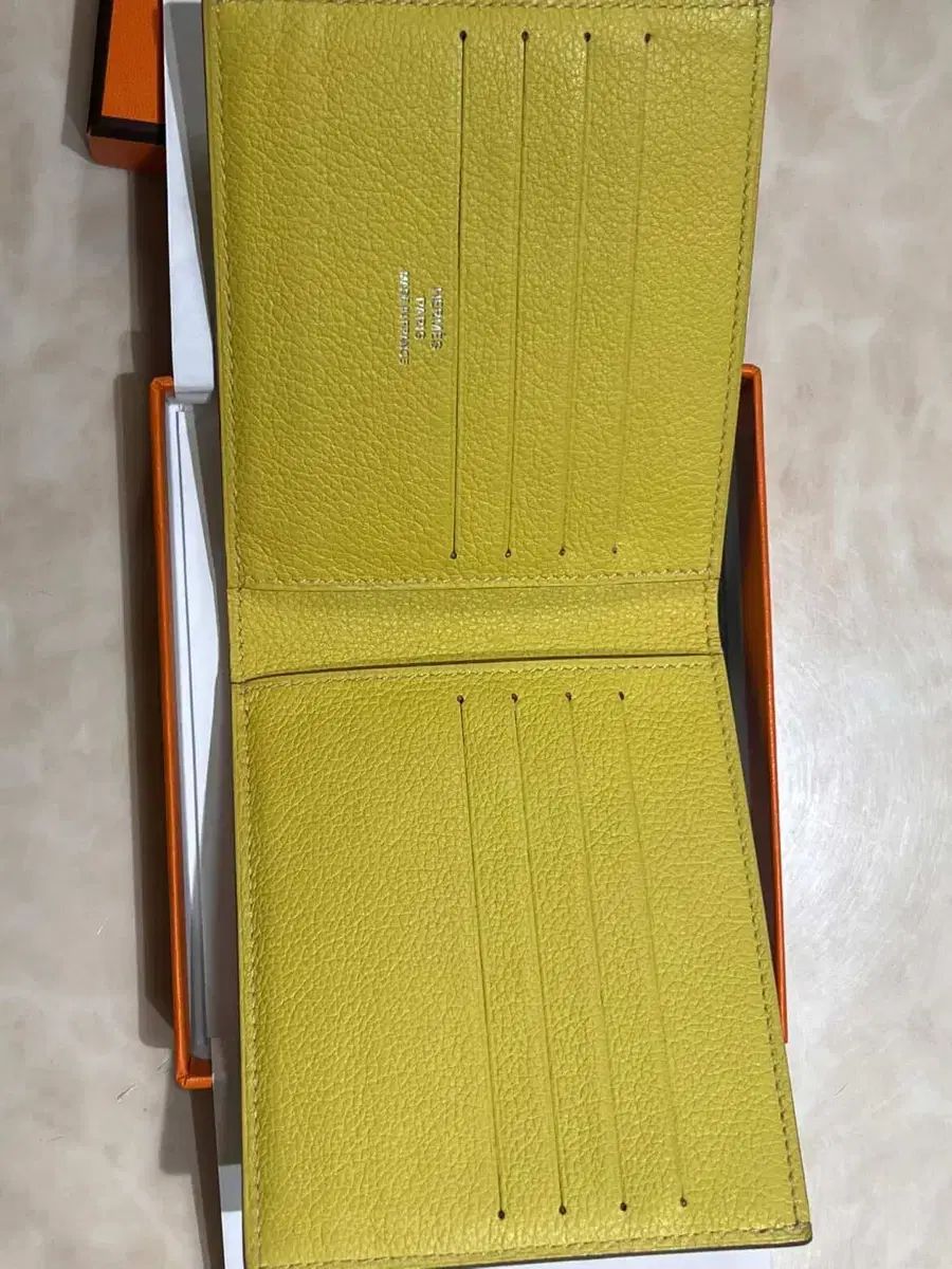 エルメス シルクIN 二つ折り財布