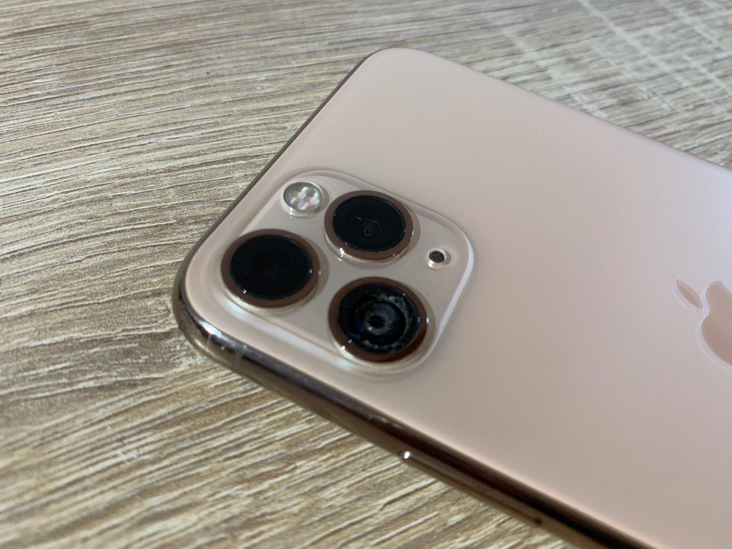 7620 iPhone 11 Pro ゴールド ジャンク品 - メルカリ