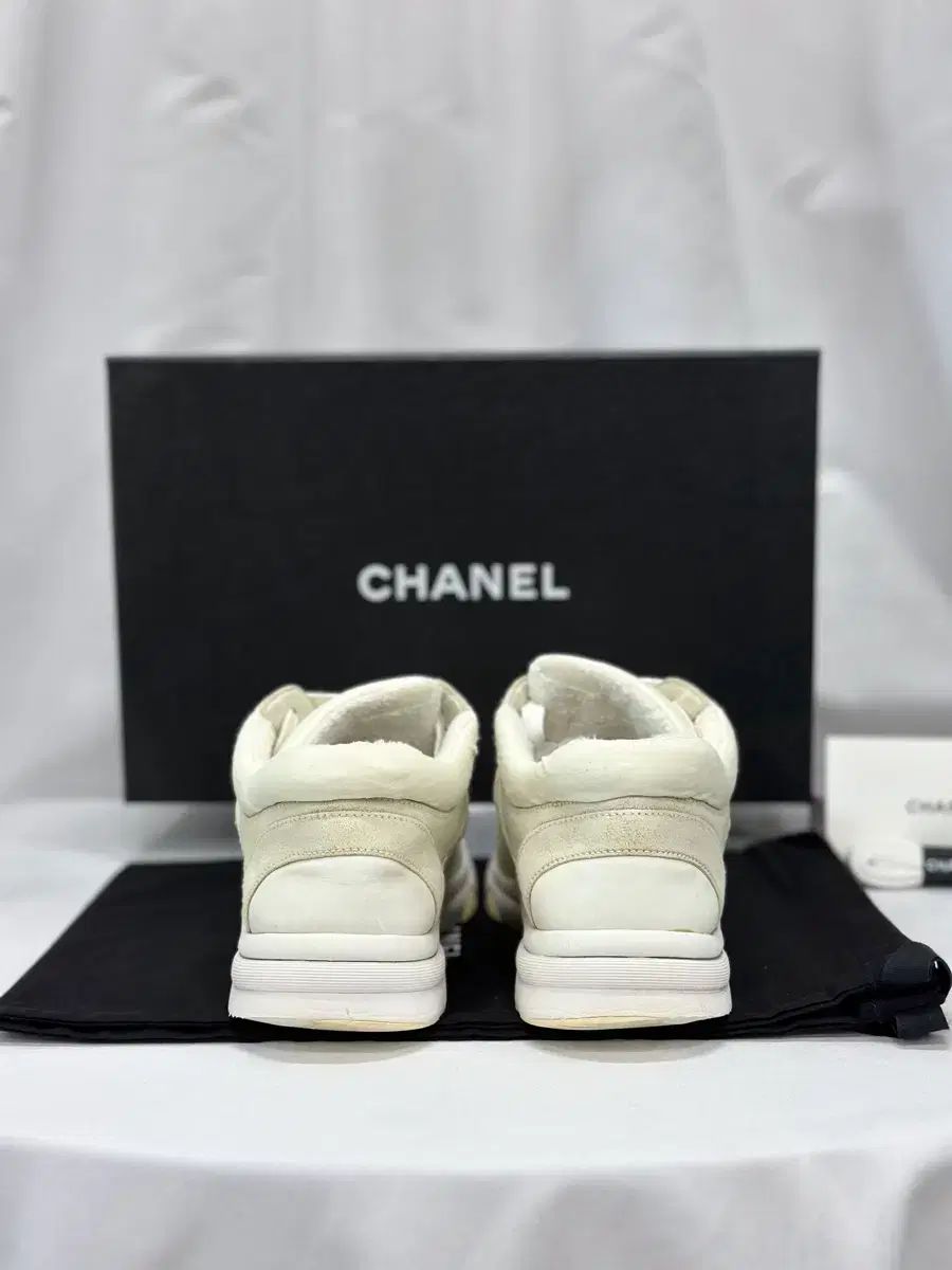  38 | フルセット CHANEL シャネル 白 CCロゴ スニーカー スニーカー 靴