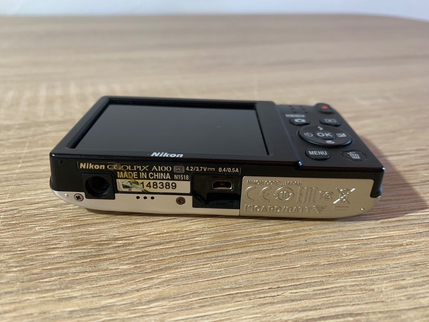 7626 Nikon COOLPIX A100 シルバー デジカメ ジャンク品 - メルカリ