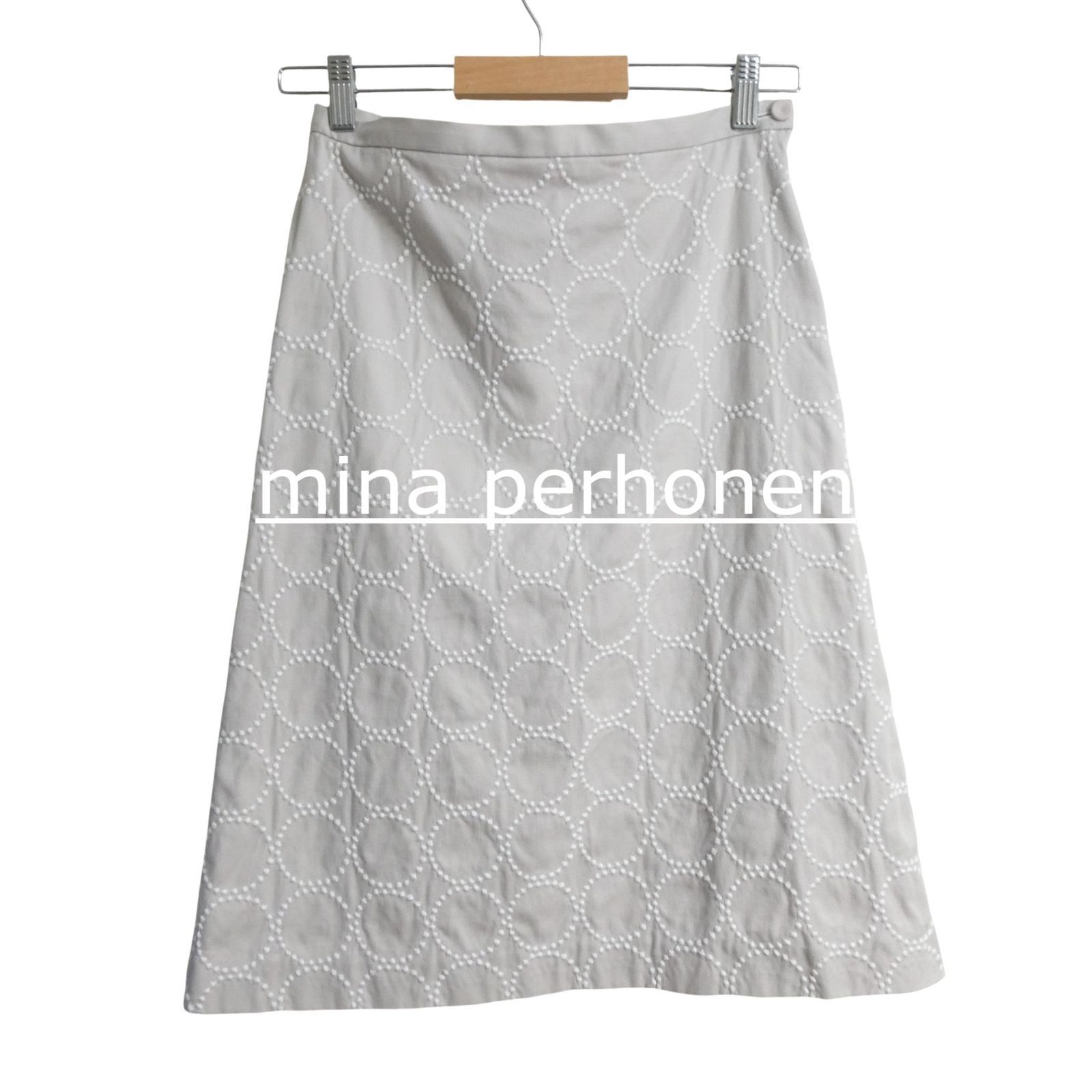 mina perhonen ミナペルホネン サイズ36 Tambourine タンバリン 膝丈 スカート 水玉 刺繍 コットン グレー系 ベージュ系 レディース