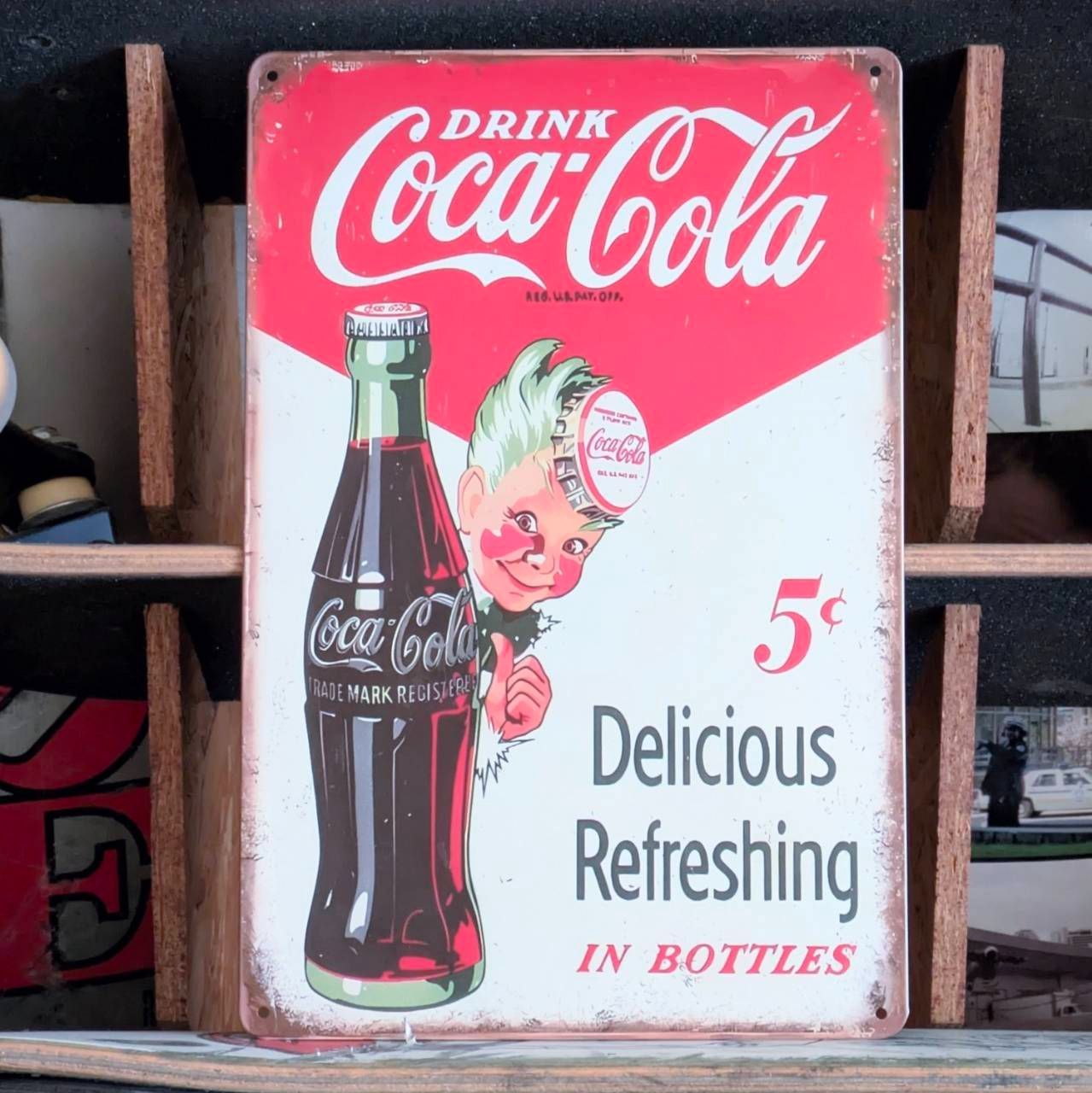 送料無料！ちょうどいいブリキ看板 【 Coca-Cola ( コカコーラ